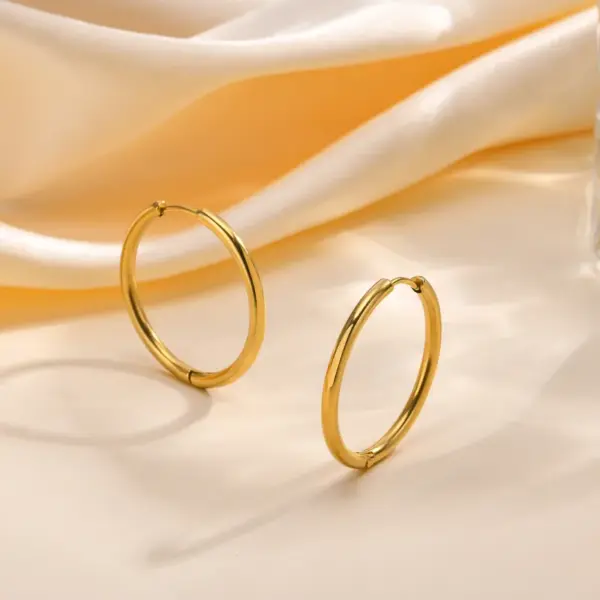 Wholesale PVD Coated Real Gold Plated Solid Color 304 Stainless Steel Simple Style Waterproof Non Tarnish Hoop Earrings