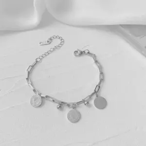 【XKB0046】Queen Brand Bracelet / Steel Color