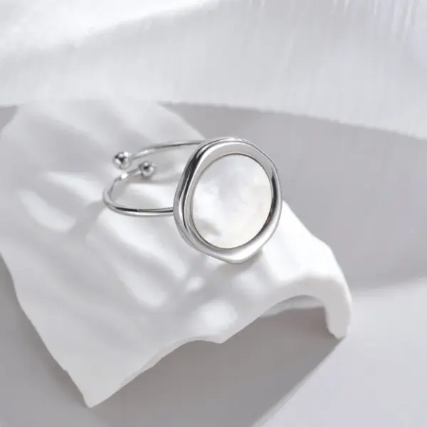 Wholesale 304 Stainless Steel Steel Ball 201 Stainless Steel Oval Vacuum Plating Acrylic Shell 18K Real Gold Plated Wedding Asymmetrical Plating Open Rings