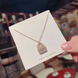 X234 Rose-V-Shaped Bag