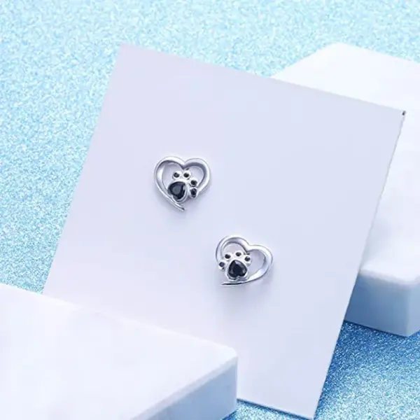 Wholesale 1 Pair Cartoon Style Heart Shape Copper Ear Studs
