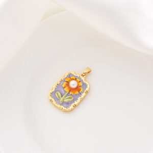 #77 oil painting style sunflower pendant