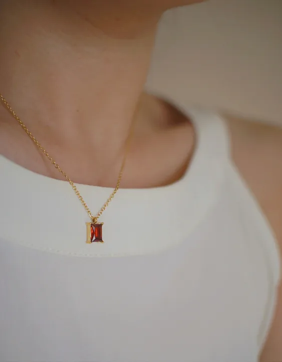 Wholesale Jewelry Heart 304 Stainless Steel Titanium Steel Artificial Crystal 18K Gold Plated Inlaid Shell Inlaid Gold Necklace