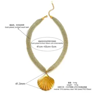 Gold Oval Buckle Scallop Necklace