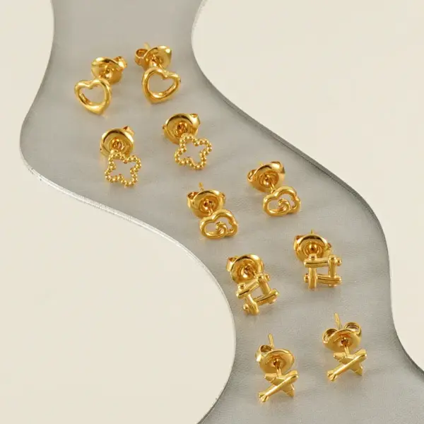 Wholesale 1 Pair Sweet Simple Style Star Heart Shape Airplane Hollow Out 304 Stainless Steel 18K Gold Plated Ear Studs
