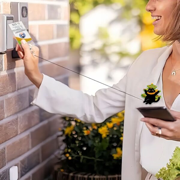 Wholesale Forest-themed Black Cat Christmas Gift Creative Retractable Badge Clip Easy-Pull Buckle