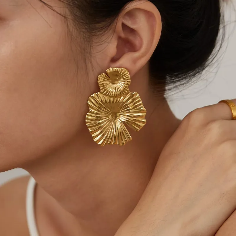 Wholesale 1 Pair Cute Exaggerated Sweet Flower 304 Stainless Steel Imitation Gold Electroplating Drop Earrings