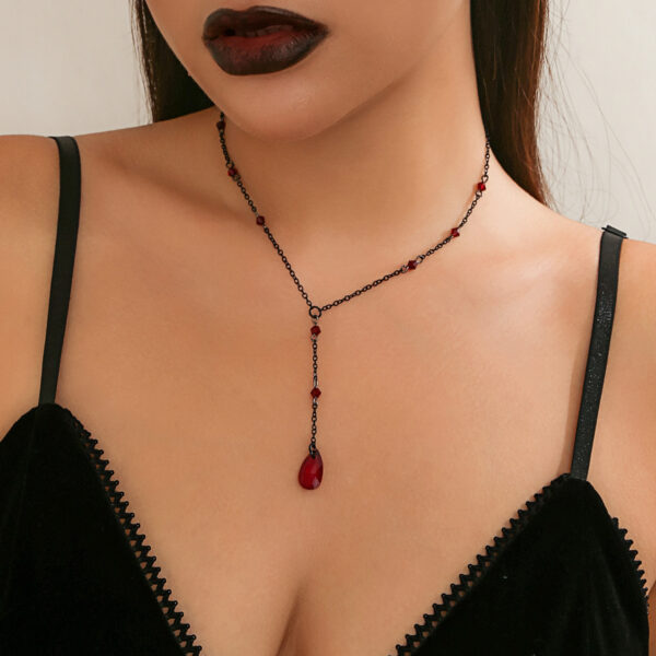 Wholesale Retro Gothic dripping blood tassel niche sweet cool metal drop necklace