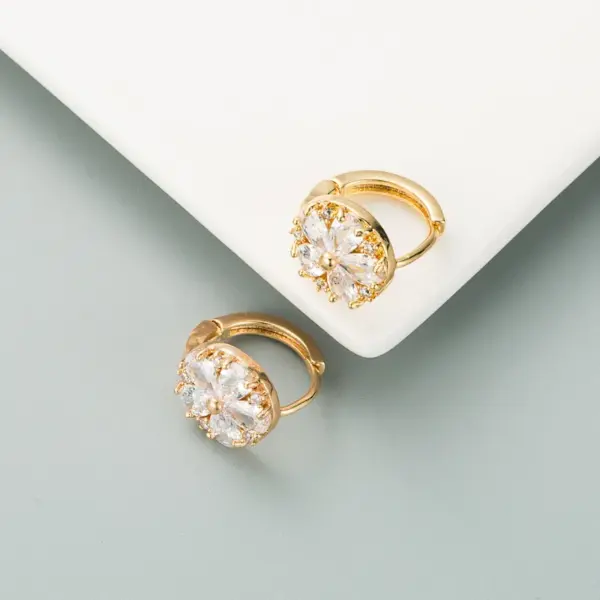 Wholesale Fashion Geometric Inlaid Zircon Alloy Artificial Gemstones Copper Earrings