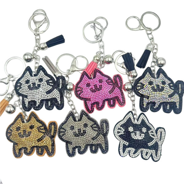 Wholesale New cute cartoon cat diamond keychain rhinestone cat bag tassel pendant creative gifts wholesale in stock