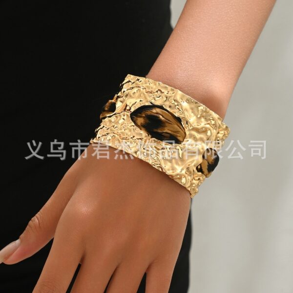 Wholesale ality Leopard Scarf Bracelet Golden Convex Bracelet