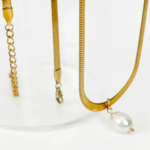 304 Stainless Steel Geometric PVD Coated Real Gold Plated Simple Style Classic Style Waterproof Non Tarnish Plating Gold Pendant Necklace