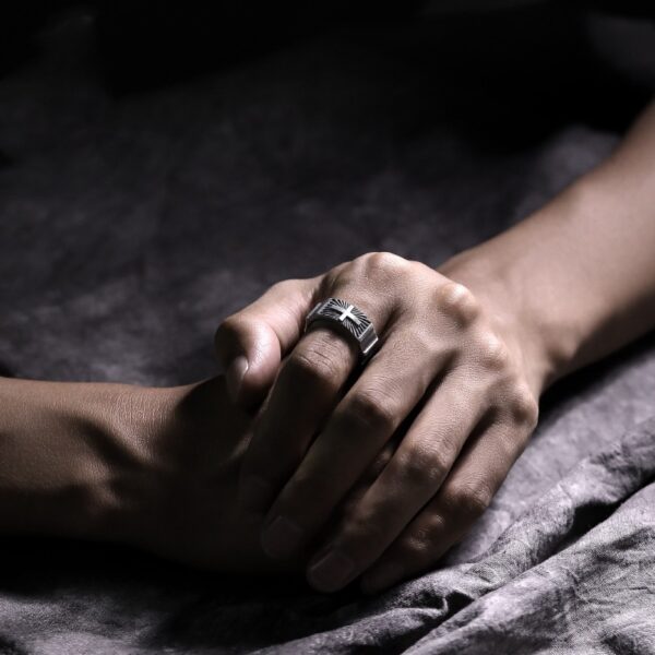 Wholesale Qianye retro cross Thai silver ring men's fashion gear niche unique Boys open personality ring