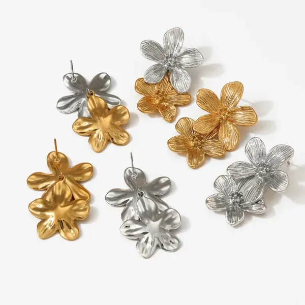 Wholesale PVD Coated Real Gold Plated 16K Gold White Gold Plated Gold Plating Flower 304 Stainless Steel Sweet Waterproof Non Tarnish Drop Earrings