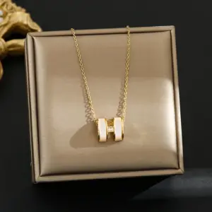 8324-Gold