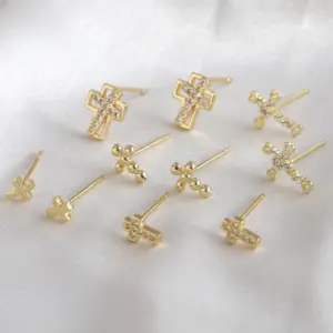 Wholesale 1 Pair Simple Style Classic Style Geometric Cross Plating Inlay Copper Zircon 18K Gold Plated Ear Studs