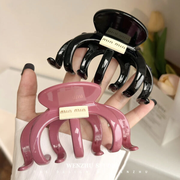 Wholesale Juneng color large hair clip acrylic hairpin women's high-grade fashion shark clip large hair clip all-matching