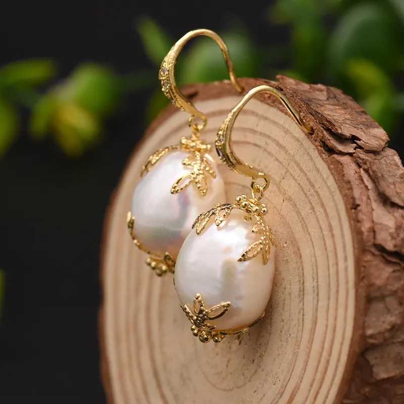 Wholesale 1 Pair Pearl Copper Freshwater Pearl Earrings Geometric Ear Hook