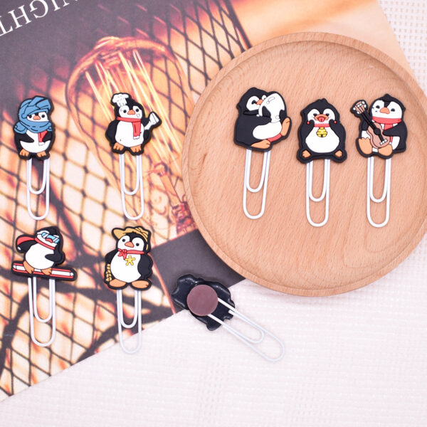 Wholesale Random 50pcs Cartoon Antarctic Penguin Student Paper Clip Bookmark