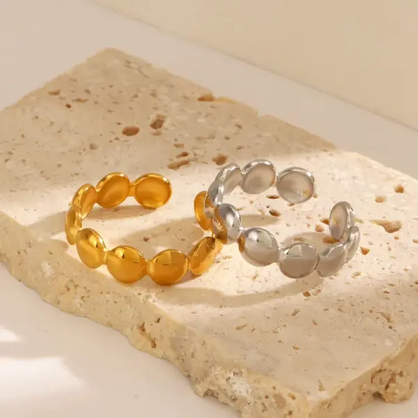 Wholesale Ion Plating (IP) 18K Gold Plated Round 304 Stainless Steel IG Style Waterproof Non Tarnish Open Rings