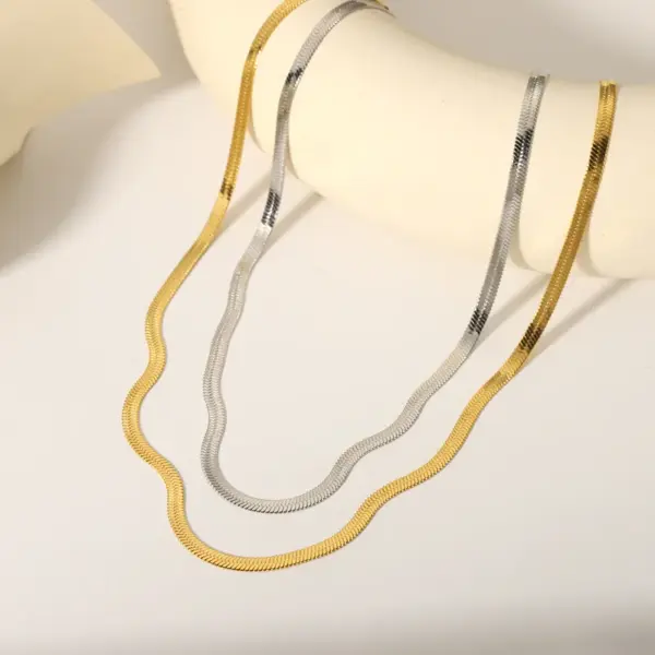 Wholesale 304 Stainless Steel Solid Color PVD Coated Real Gold Plated 18K Gold Hip-Hop Simple Style Waterproof Non Tarnish Snake Chain Lobster Trigger Clasp Closure Gold Silver Necklace