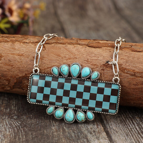 Wholesale Bohemian Turquoise Vintage Pendant Necklace