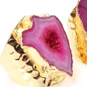 Red / Adjustable Opening