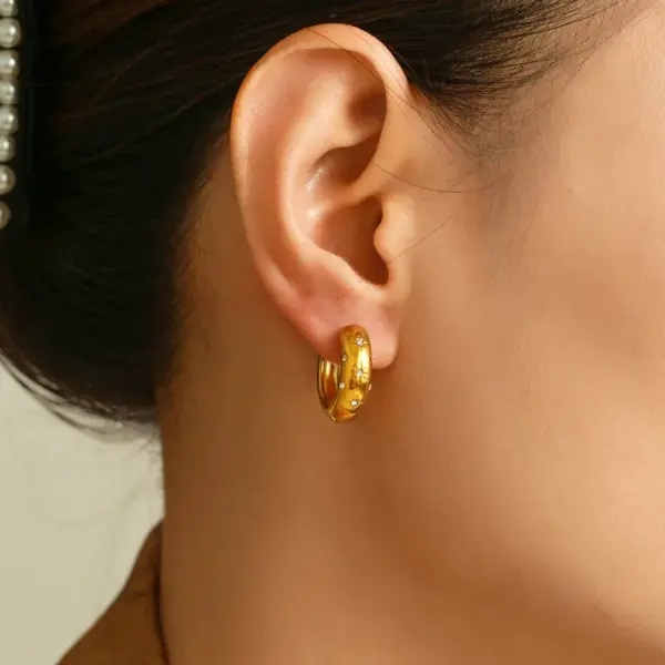 304 Stainless Steel Geometric PVD Coated Rhinestones Real Gold Plated 18K Gold Basic Simple Style Commute Waterproof Non Tarnish Inlay Earrings