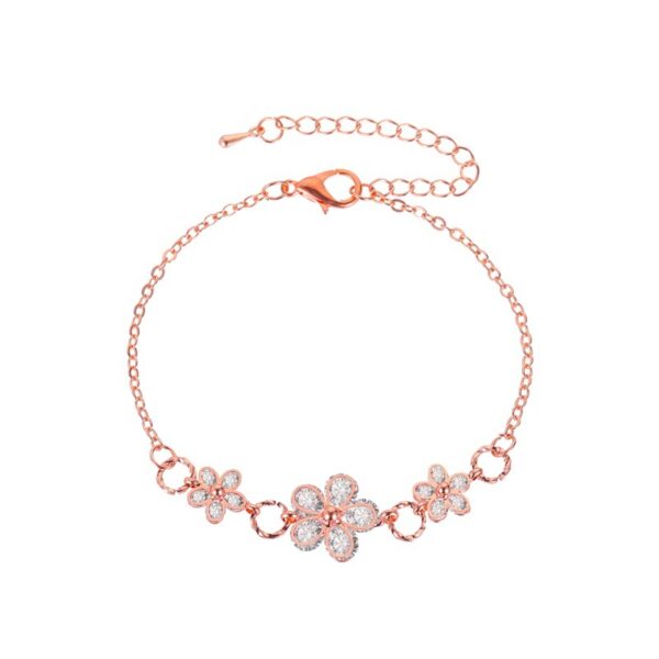 Wholesale Korean Style Small Fresh Crystal Flower Bracelet Niche Design Student Temperament Bracelet Instagram Popular Internet Celebrity Birthday Gift