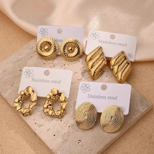 Wholesale 1 Pair/Package Casual Modern Style Irregular Oval Polishing Plating 201 Stainless Steel 18K Gold Plated Earrings