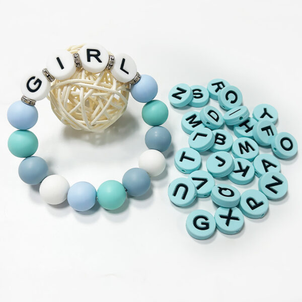Wholesale Horizontal hole 26 letters bracelet silicone flat beads