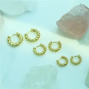 Wholesale 1 Pair Fashion Twist Plating Copper Gold Plated Earrings