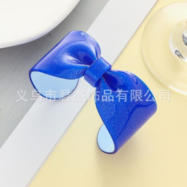 Wholesale Exaggerated shiny leopard-print bow resin bracelet