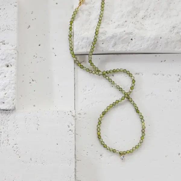 Wholesale 304 Stainless Steel Beaded 18K Gold Plated Simple Style Commute Inlay Round Zircon Pendant Necklace