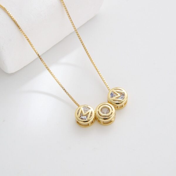 Wholesale 26 English Letters Inlaid with Zircon Pendant DIY Necklace Bracelet Pendant 18K Electroplated Letter Jewelry Accessories