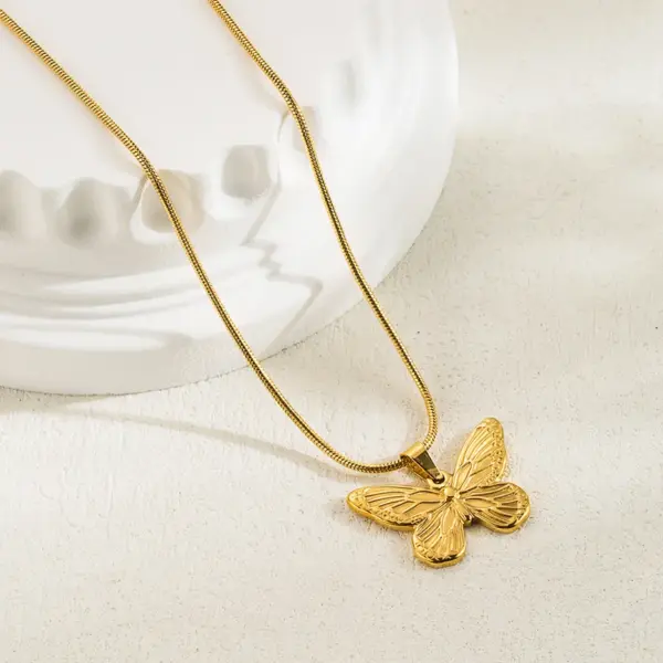 Wholesale Jewelry Simple Style Classic Style Sun Butterfly 304 Stainless Steel Plating Stainless Steel Necklaces