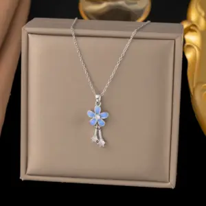 8002 Blue Flower Necklace / Silver