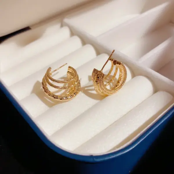 Wholesale 1 Pair Glam C Shape Plating Copper Gold Plated Ear Studs
