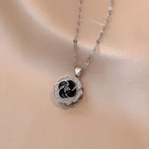 X1928 Camellia Necklace
