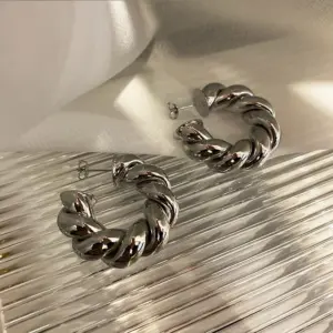 Silver Thick Hemp Flowers Ear Ring 925 Silver Needle