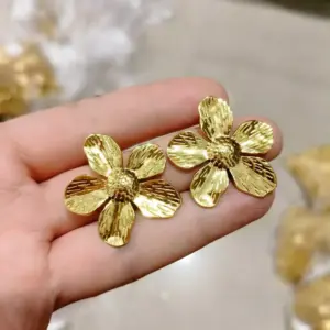 Gold Earrings097 / 18k