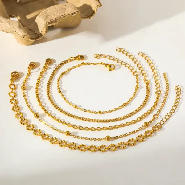 Wholesale Geometric Snowflake Pressed Chain 18K Gold Plated Stainless Steel Simple Commuter Daily Hand Bracelet Elegant Casual Style