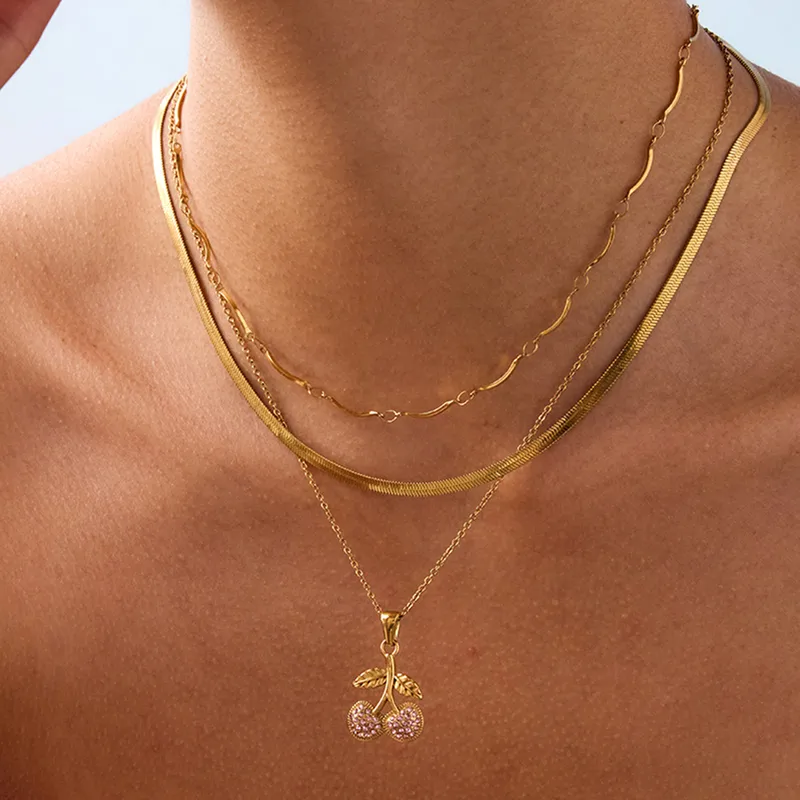 Wholesale 304 Stainless Steel Cherry PVD Coated Real Gold Plated Classical Pastoral Waterproof Non Tarnish Rings Necklace Choker