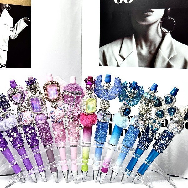 Wholesale Big Sale Finished Beaded Pen DIY Overseas Super Hot Heavy Industry Pen Handmade Diamond Pen Non-Returnable Non-Exchangeable Blind Hair