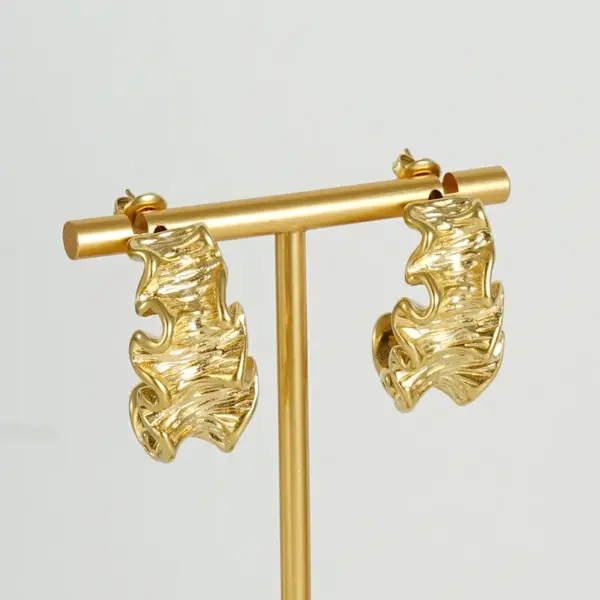 1 Pair Fashion Waves Pleated 304 Stainless Steel 18K Gold Plated Stainless Steel Earrings
