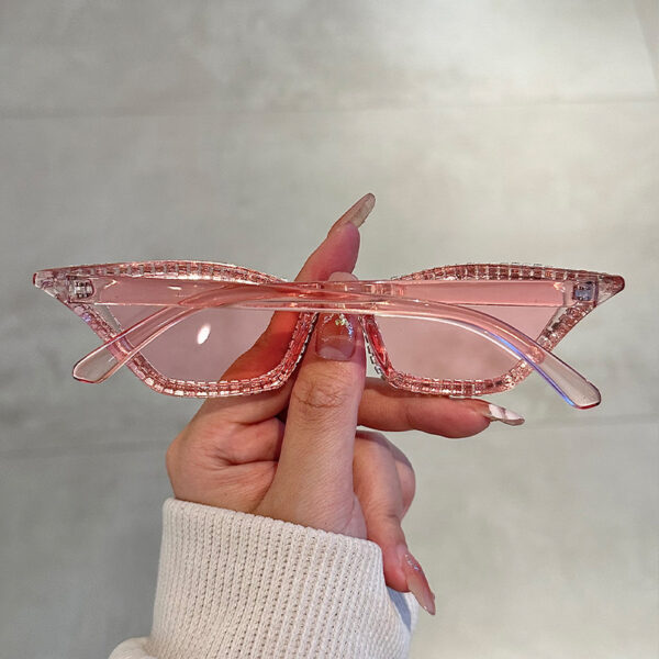 oly-38bf21ff3820e435ea41750f9b1b91f0 Wholesale Fashion Diamond-encrusted Cat's Eye Triangle Sunglasses Personalized Cyber pular Didi Bounty Sunglasses AliExpress INS