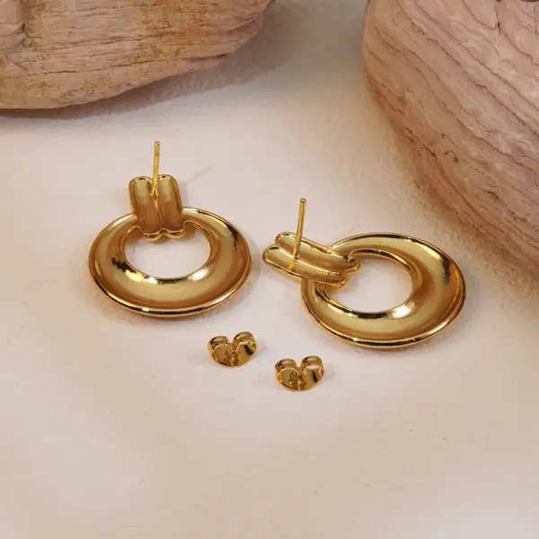1 Pair Elegant Streetwear Circle 304 Stainless Steel Imitation Gold Electroplating Ear Studs