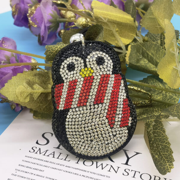 Wholesale Cartoon Christmas Penguin Diamond Set Keychain