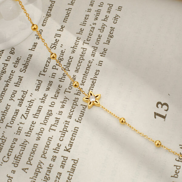 Wholesale Cross-Border New Star Light Luxury Exquisite Bracelet Fashionable High-End Titanium Steel Design Non-Fading Women's Hand Jewelry Summer