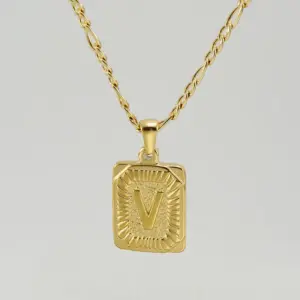 Golden V [with Chain]]